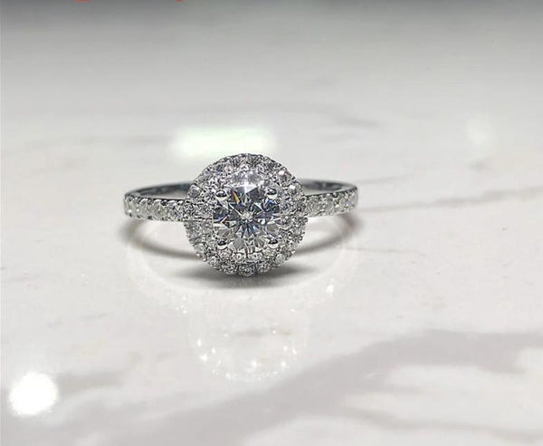 18k white gold Ring with 5mm round shape DF moissanite stone for Women Party Jewelry